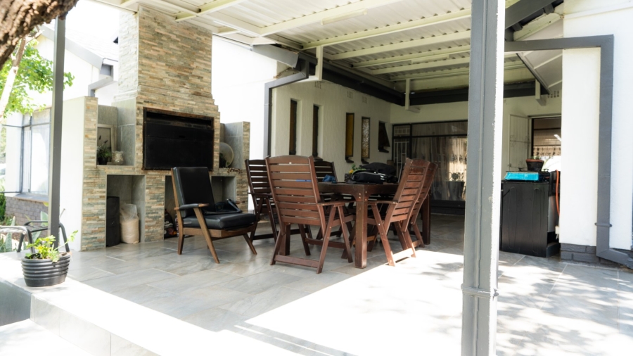  Bedroom Property for Sale in Flamwood North West